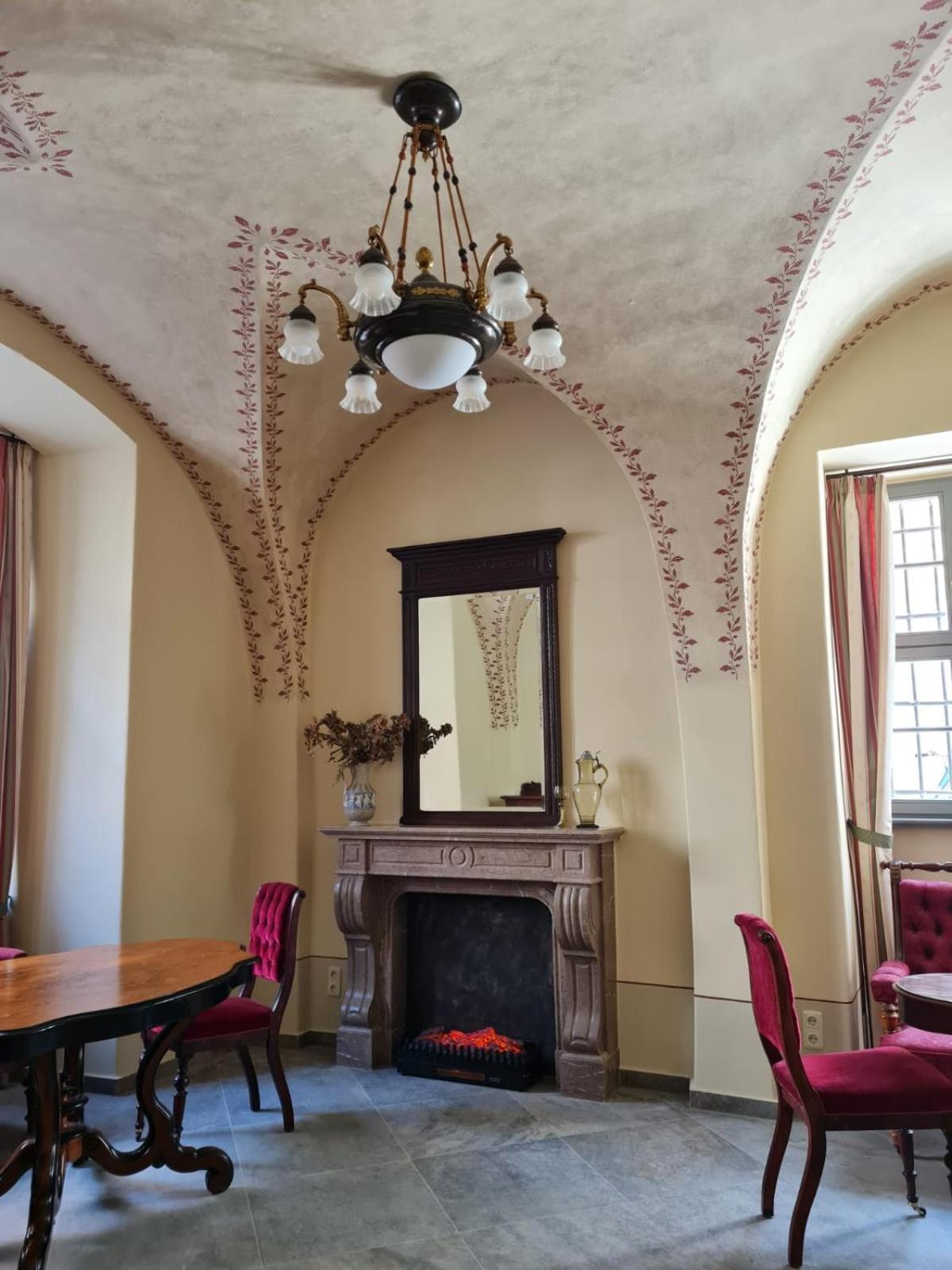 Stadtpalais Koenigssuite Maximal 2 Personen Und 1 Kleinkind Bautzen Buitenkant foto